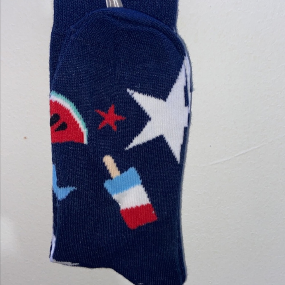 Socks ! - Picture 2 of 3
